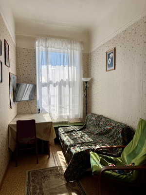 Продам 2-комн. в 5-комн. квартире, Выборгская ул, 4, Санкт-Петербург г