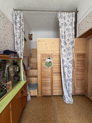 Продам 2-комн. в 5-комн. квартире, Выборгская ул, 4, Санкт-Петербург г