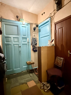 Продам 2-комн. в 5-комн. квартире, Выборгская ул, 4, Санкт-Петербург г