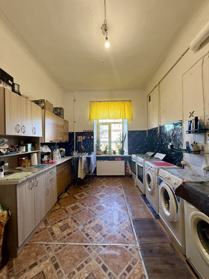 Продам 2-комн. в 5-комн. квартире, Выборгская ул, 4, Санкт-Петербург г