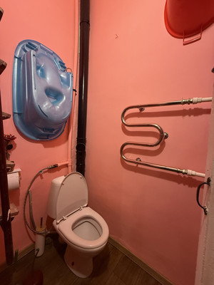 Продам 2-комн. в 5-комн. квартире, Выборгская ул, 4, Санкт-Петербург г