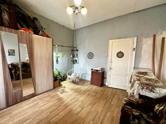 Продам трехкомнатную (3-комн.) квартиру, Солдатский пер, 5, Санкт-Петербург г