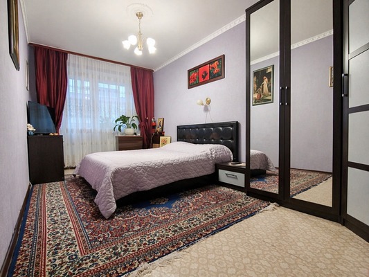 Продам трехкомнатную (3-комн.) квартиру, Шибанкова ул, 92, Наро-Фоминск г