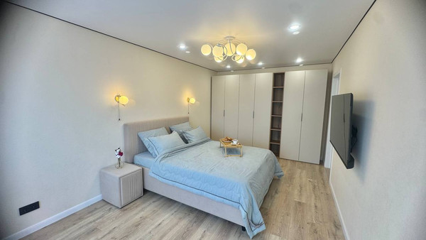 Продам двухкомнатную (2-комн.) квартиру, Наличная ул, 45к1, Санкт-Петербург г