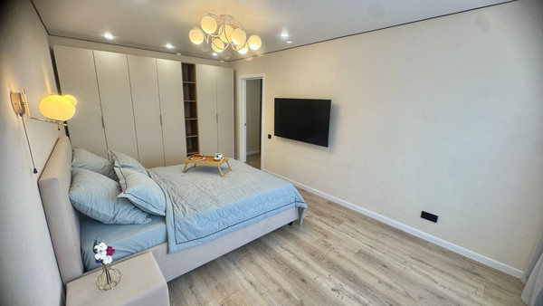 Продам двухкомнатную (2-комн.) квартиру, Наличная ул, 45к1, Санкт-Петербург г