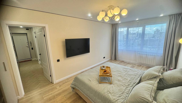 Продам двухкомнатную (2-комн.) квартиру, Наличная ул, 45к1, Санкт-Петербург г