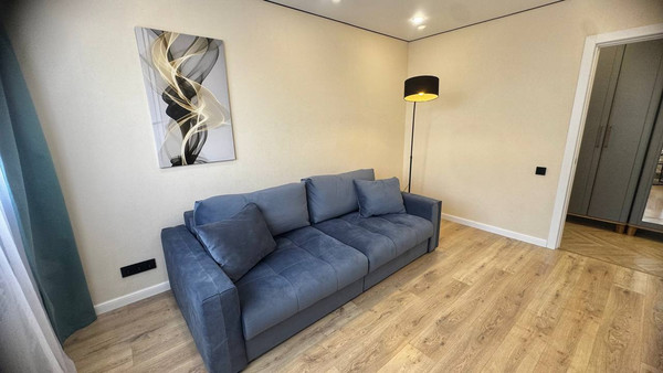 Продам двухкомнатную (2-комн.) квартиру, Наличная ул, 45к1, Санкт-Петербург г