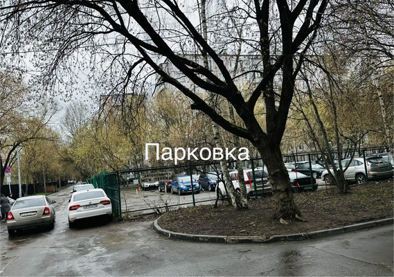 Продам трехкомнатную (3-комн.) квартиру, Исаковского ул, 14к1, Москва г