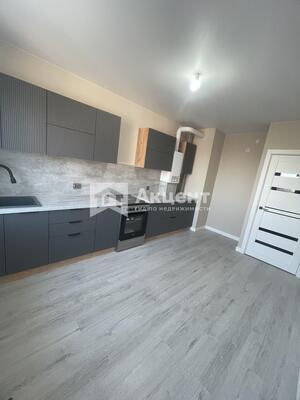 Продам двухкомнатную (2-комн.) квартиру, 3-я Первомайская ул, 4, Иваново г