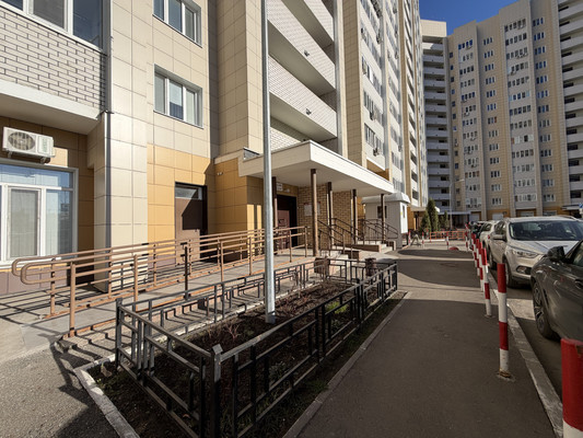 Продам двухкомнатную (2-комн.) квартиру, Академика Лаврентьева ул, 11, Казань г