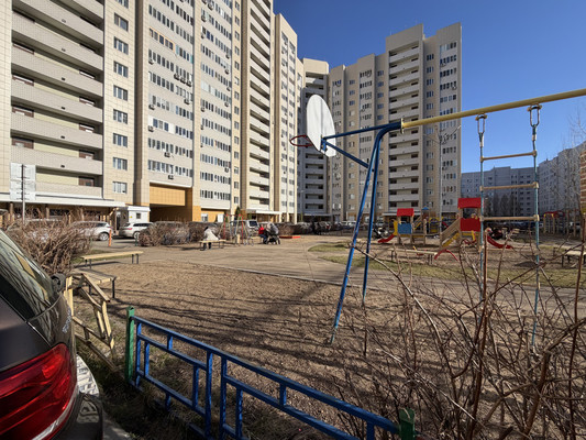 Продам двухкомнатную (2-комн.) квартиру, Академика Лаврентьева ул, 11, Казань г