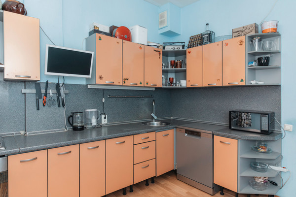 Продам двухкомнатную (2-комн.) квартиру, Дунина-Горкавича ул, 15, Ханты-Мансийск г