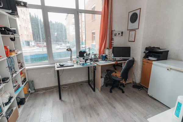 Продам двухкомнатную (2-комн.) квартиру, Дунина-Горкавича ул, 15, Ханты-Мансийск г