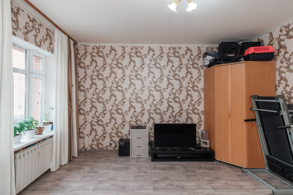 Продам двухкомнатную (2-комн.) квартиру, Дунина-Горкавича ул, 15, Ханты-Мансийск г