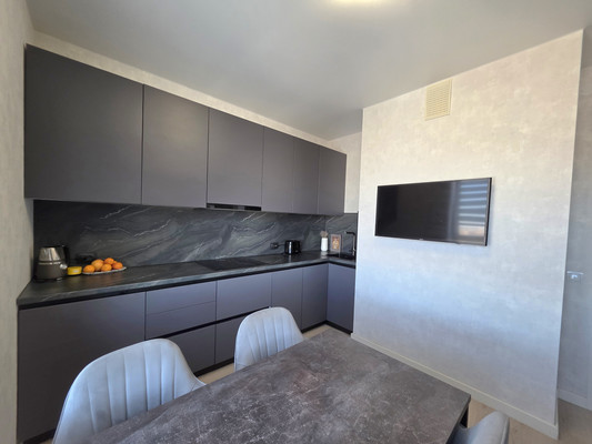 Продам двухкомнатную (2-комн.) квартиру, Луньевская ул, 4, Пермь г