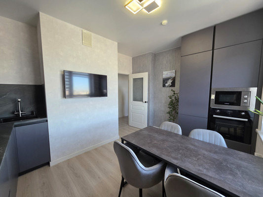 Продам двухкомнатную (2-комн.) квартиру, Луньевская ул, 4, Пермь г