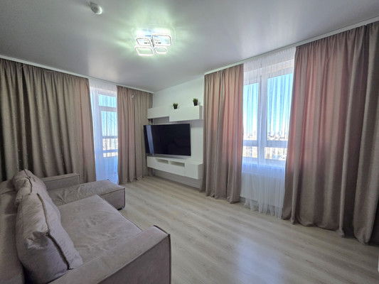 Продам двухкомнатную (2-комн.) квартиру, Луньевская ул, 4, Пермь г