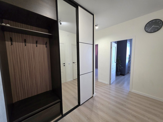 Продам двухкомнатную (2-комн.) квартиру, Луньевская ул, 4, Пермь г