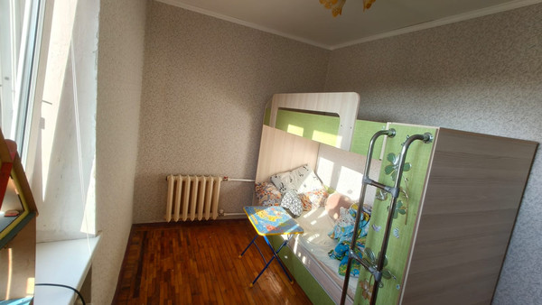 Продам многокомнатную квартиру, Ворошилова ул, 65, Кропоткин г