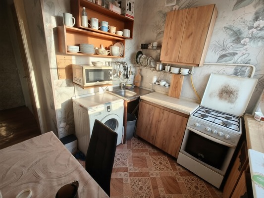 Продам многокомнатную квартиру, Ворошилова ул, 65, Кропоткин г