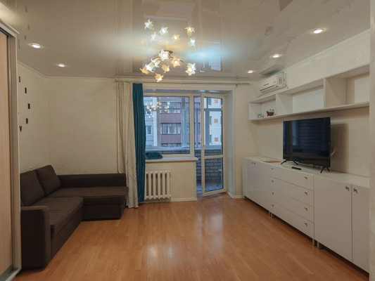 Продам однокомнатную (1-комн.) квартиру, 2-я Азинская ул, 3кв, Казань г