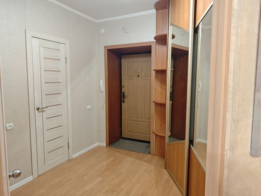 Продам однокомнатную (1-комн.) квартиру, 2-я Азинская ул, 3кв, Казань г