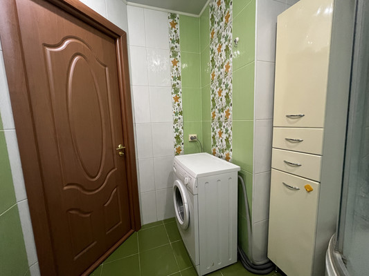 Продам трехкомнатную (3-комн.) квартиру, Ибрагимова пр-кт, 45, Казань г