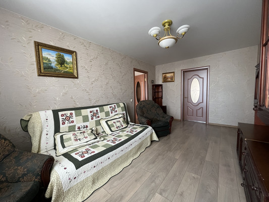 Продам трехкомнатную (3-комн.) квартиру, Ибрагимова пр-кт, 45, Казань г