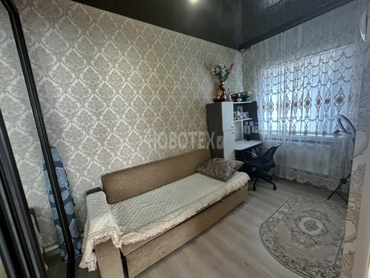 Продам дом, М.Горького ул, 37, Курганинск г, 0 км от города