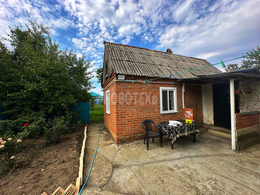 Продам дом, М.Горького ул, 37, Курганинск г, 0 км от города