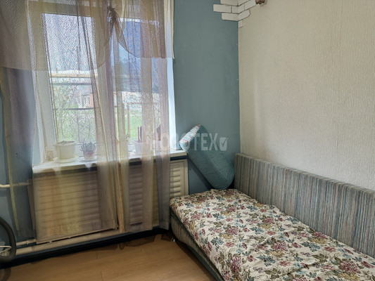 Продам трехкомнатную (3-комн.) квартиру, Октябрьская ул, 6, Северская ст-ца