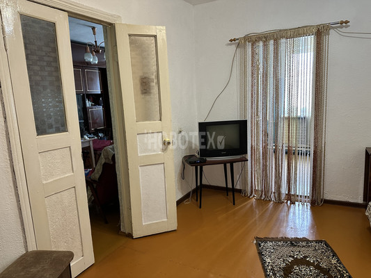 Продам трехкомнатную (3-комн.) квартиру, Октябрьская ул, 6, Северская ст-ца
