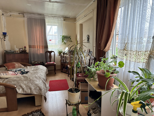 Продам трехкомнатную (3-комн.) квартиру, Октябрьская ул, 6, Северская ст-ца