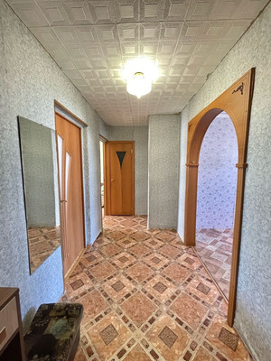 Продам трехкомнатную (3-комн.) квартиру, Большая ул, 167, Ишим г