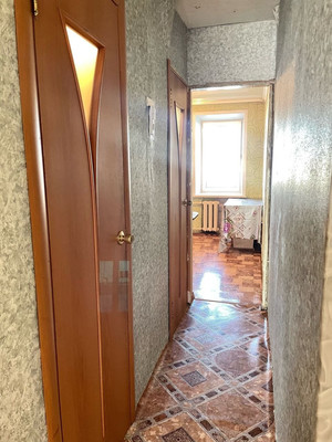 Продам трехкомнатную (3-комн.) квартиру, Большая ул, 167, Ишим г