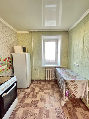 Продам трехкомнатную (3-комн.) квартиру, Большая ул, 167, Ишим г