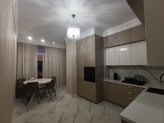 Продам многокомнатную квартиру, Тлостанова ул, 28, Нальчик г