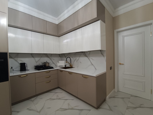 Продам многокомнатную квартиру, Тлостанова ул, 28, Нальчик г