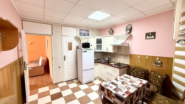 Продам однокомнатную (1-комн.) квартиру, Дельфин мкр, 1, Семидворье п