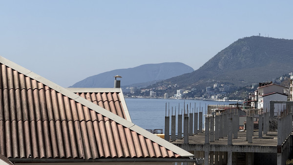 Продам однокомнатную (1-комн.) квартиру, Дельфин мкр, 1, Семидворье п