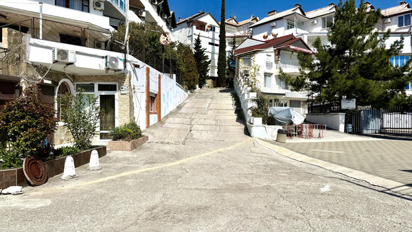 Продам однокомнатную (1-комн.) квартиру, Дельфин мкр, 1, Семидворье п