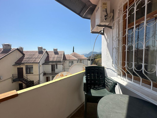 Продам однокомнатную (1-комн.) квартиру, Дельфин мкр, 1, Семидворье п