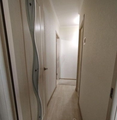 Продам трехкомнатную (3-комн.) квартиру, Троллейбусная ул, 17, Симферополь г