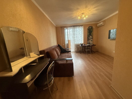 Продам однокомнатную (1-комн.) квартиру, Извилистая ул, 17/1, Ростов-на-Дону г