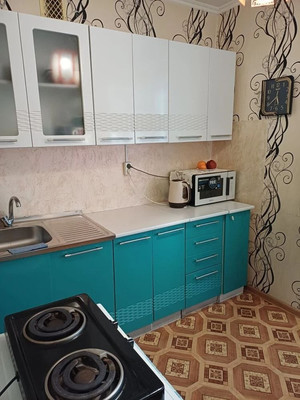 Продам трехкомнатную (3-комн.) квартиру, Кондрашина ул, 80, Октябрьское пгт