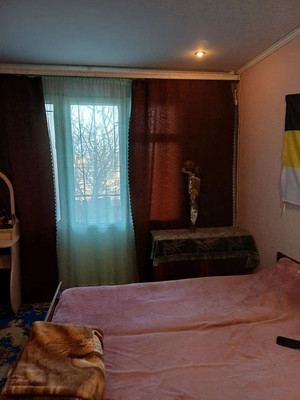 Продам трехкомнатную (3-комн.) квартиру, Кондрашина ул, 80, Октябрьское пгт