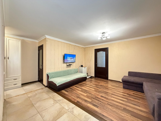 Продам многокомнатную квартиру, Мовсисяна ул, 3, Нальчик г