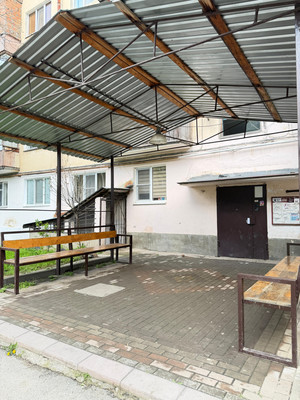 Продам многокомнатную квартиру, Мовсисяна ул, 3, Нальчик г