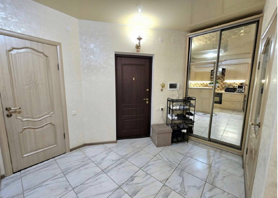 Продам однокомнатную (1-комн.) квартиру, Донская ул, 49, Симферополь г