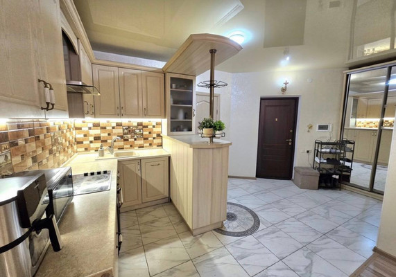 Продам однокомнатную (1-комн.) квартиру, Донская ул, 49, Симферополь г